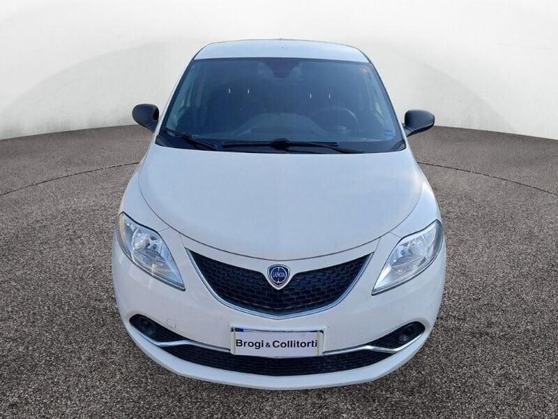 Lancia Ypsilon III 2015 1.2 Silver 69cv