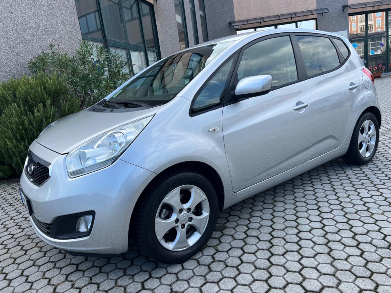 Kia Venga 1.6 CVVT Auto. Cool