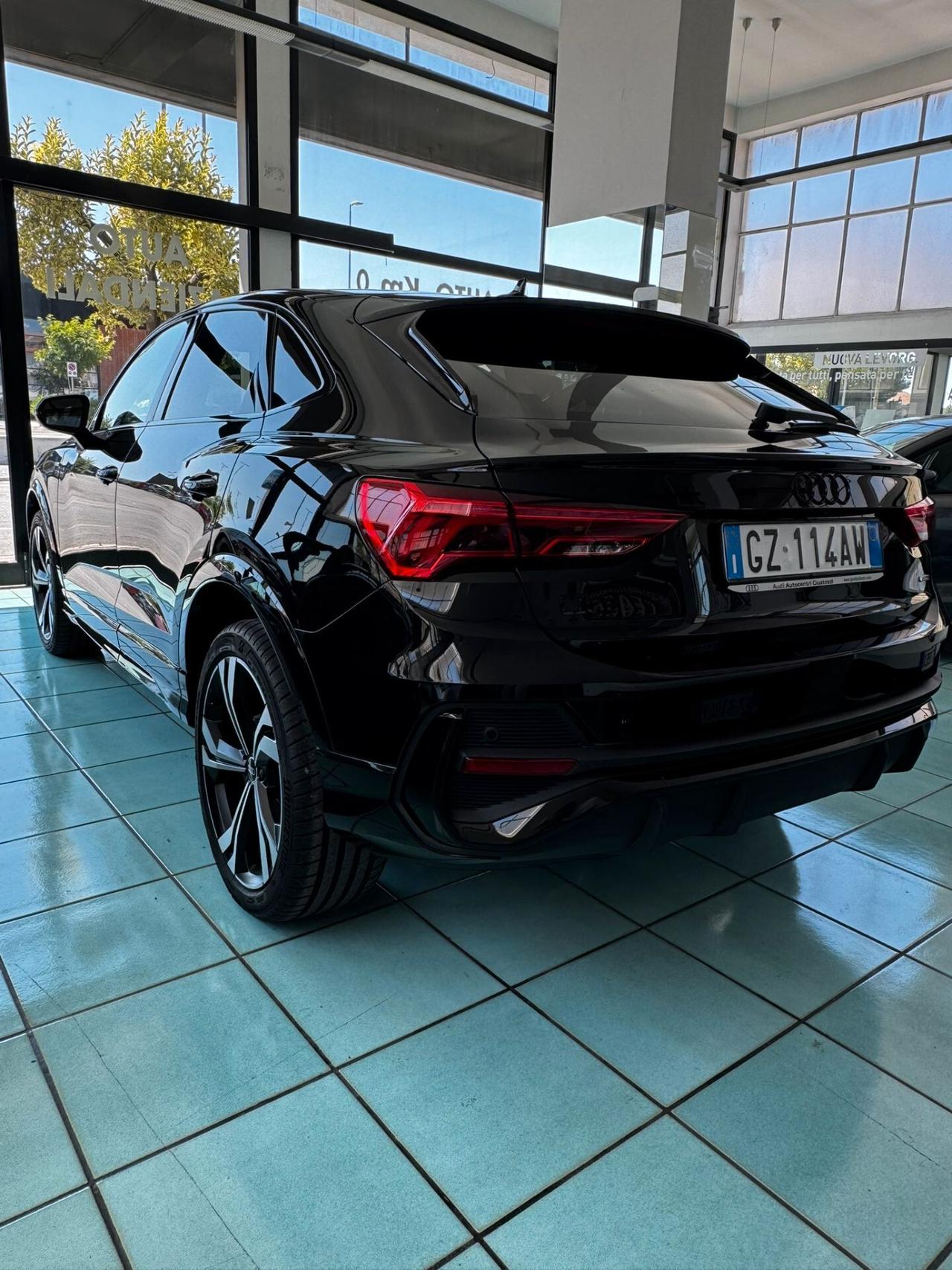Audi Q3 SPB 40 TDI quat. Sline Stronic Identity Black
