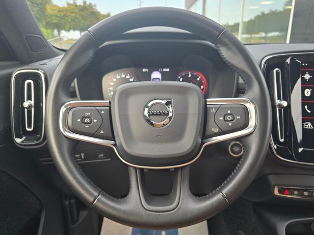 VOLVO XC40 D4 AWD Geartronic Inscription