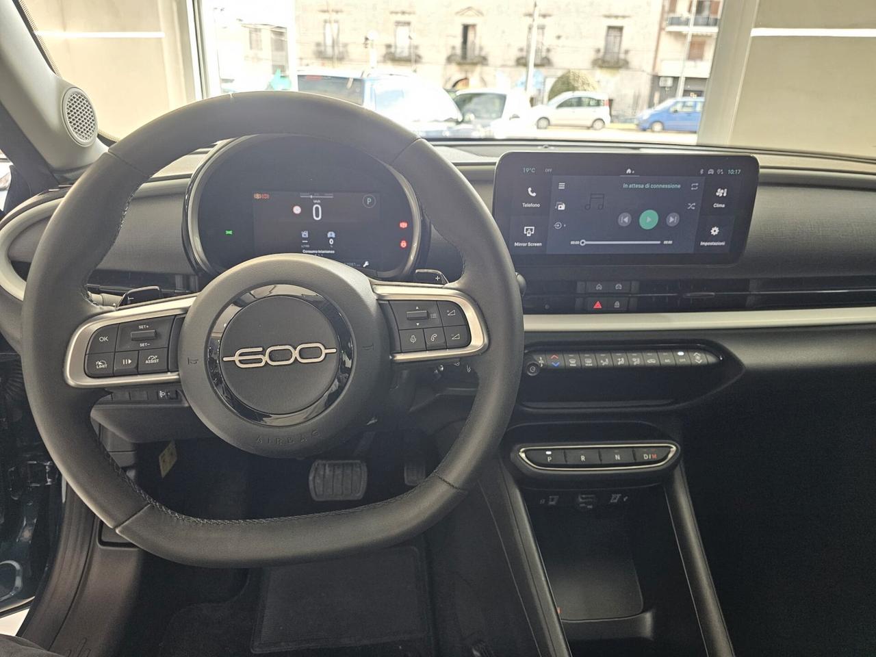 NUOVA FIAT 600 LOUNGE EDITION 1.2 MILD-HYBRID 101CV DCT AUTOMATIC