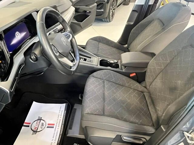 Volkswagen Golf 1.0 eTSI EVO DSG Life