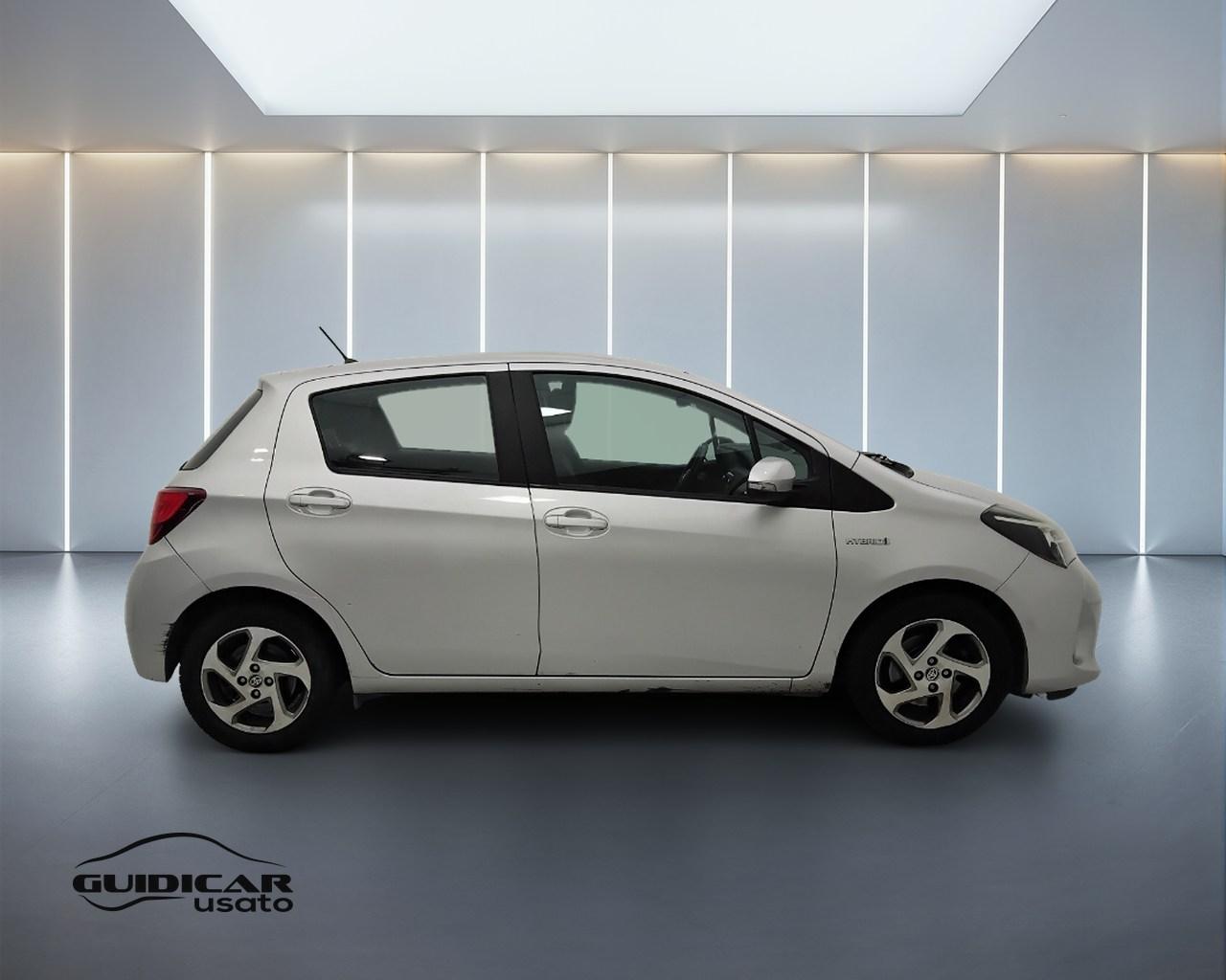 TOYOTA Yaris III 2015 - Yaris 5p 1.5h Active my16