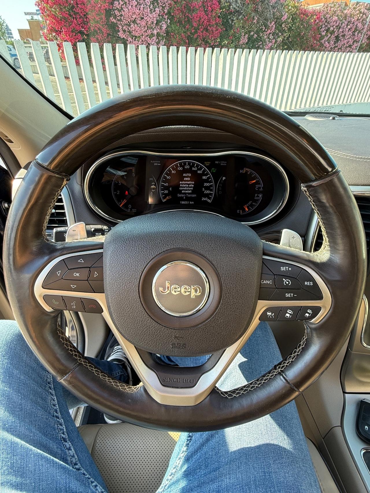 Jeep Grand Cherokee 3.0 V6 CRD 250 CV Multijet II Overland