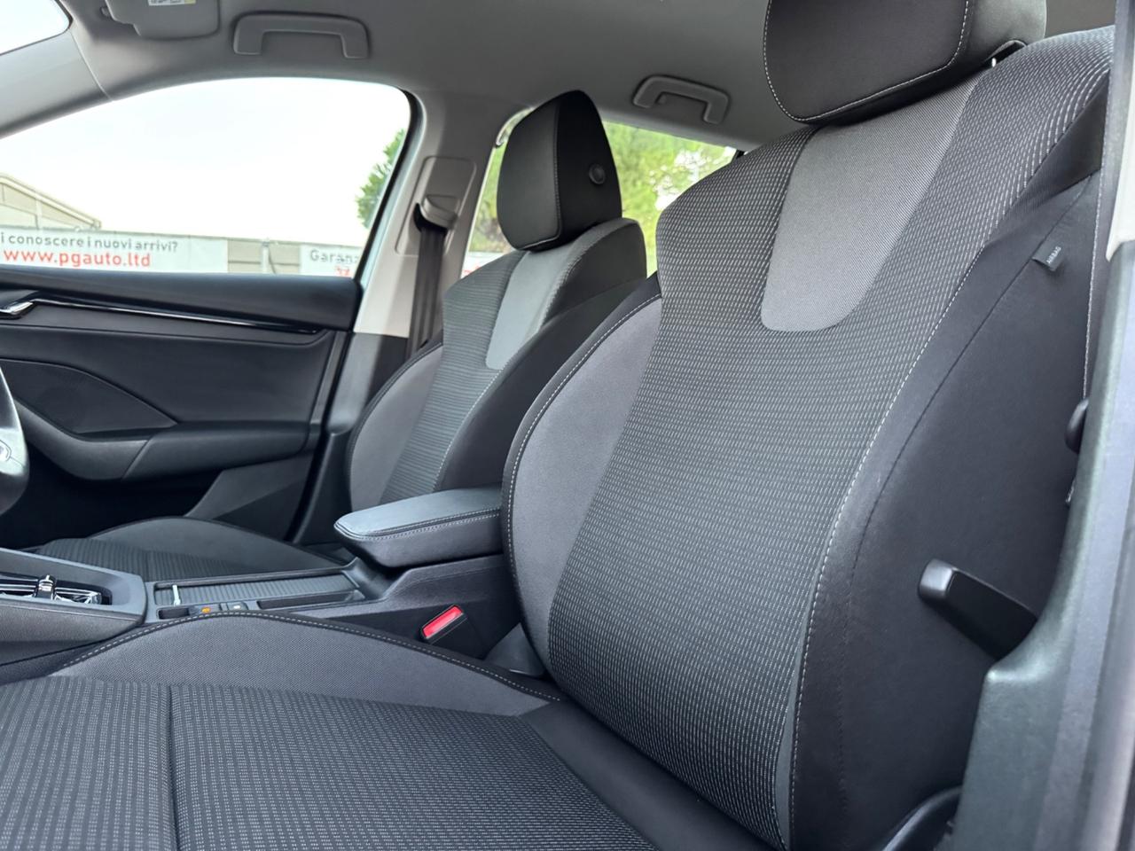 SKODA OCTAVIA 2.0 Tdi Dsg Wagon - Led Carplay