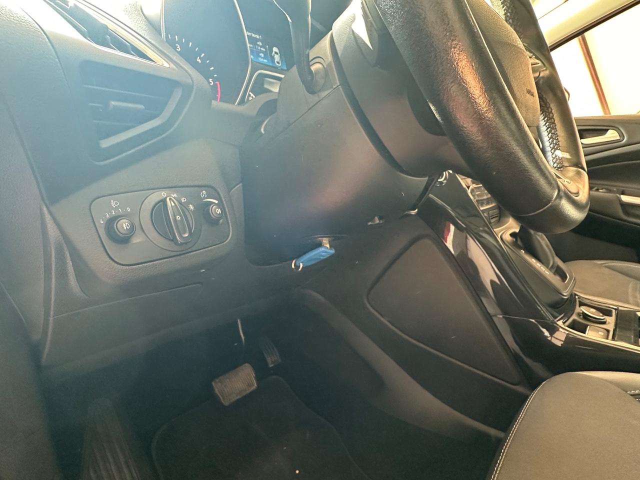 Ford Kuga 1.5 TDCI 120 CV S&S 2WD Powershift Titanium