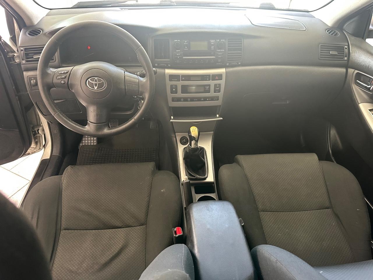 Toyota Corolla 2.0 16V D-4D 5 porte Sol