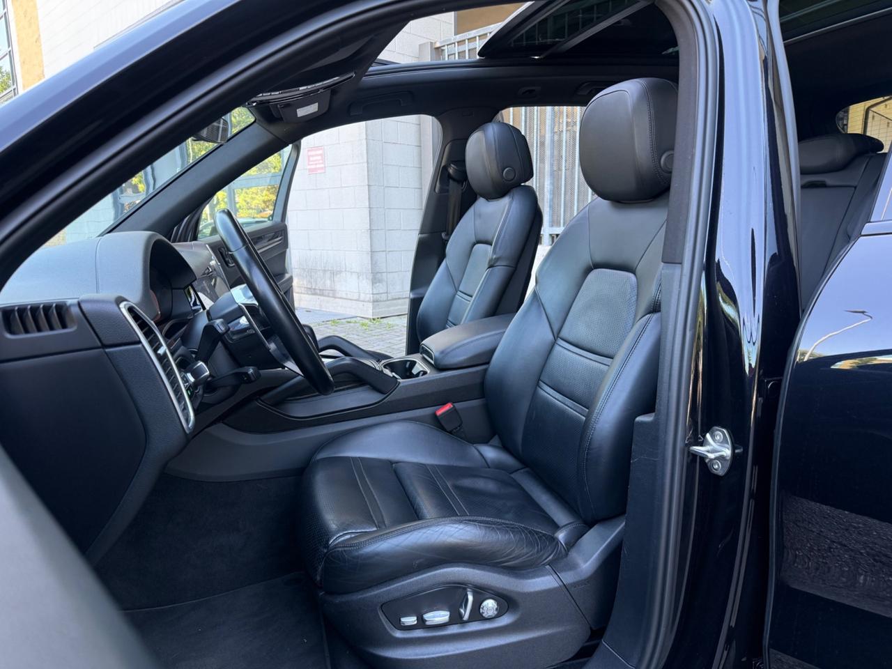 Porsche Cayenne 3.0 V6 TETTO