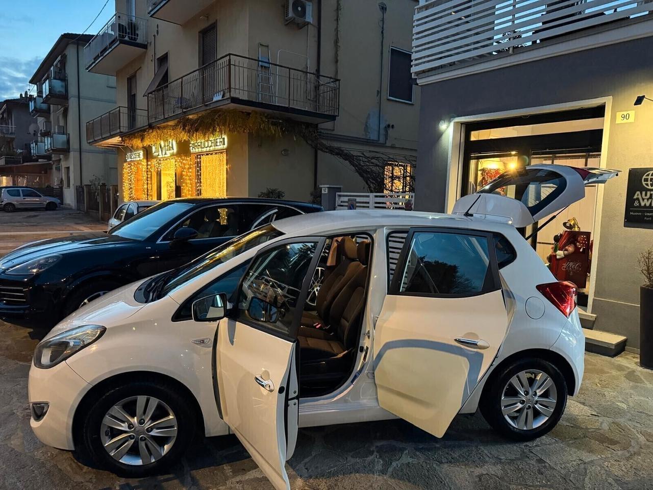 HYUNDAI iX20 1.4 CRDI 90cv COMFORT