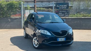 Lancia Ypsilon 0.9 TwinAir 85 CV 5 porte Metano Ecochic Platinum