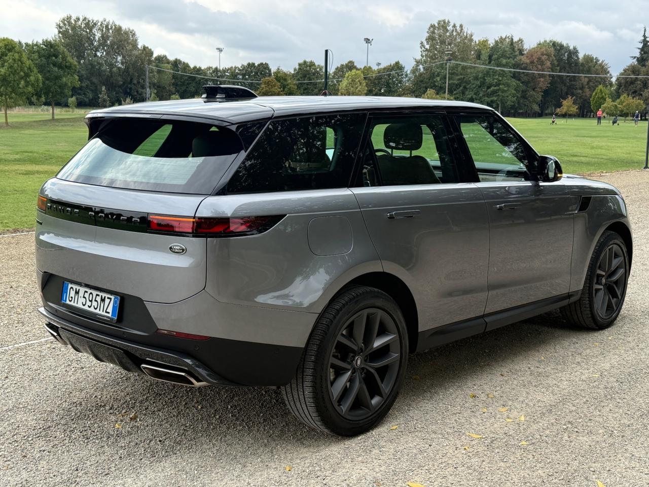 Land Rover Range Sport 3000 V6 PLUG IN-440 CV-TOP PREZZO EU
