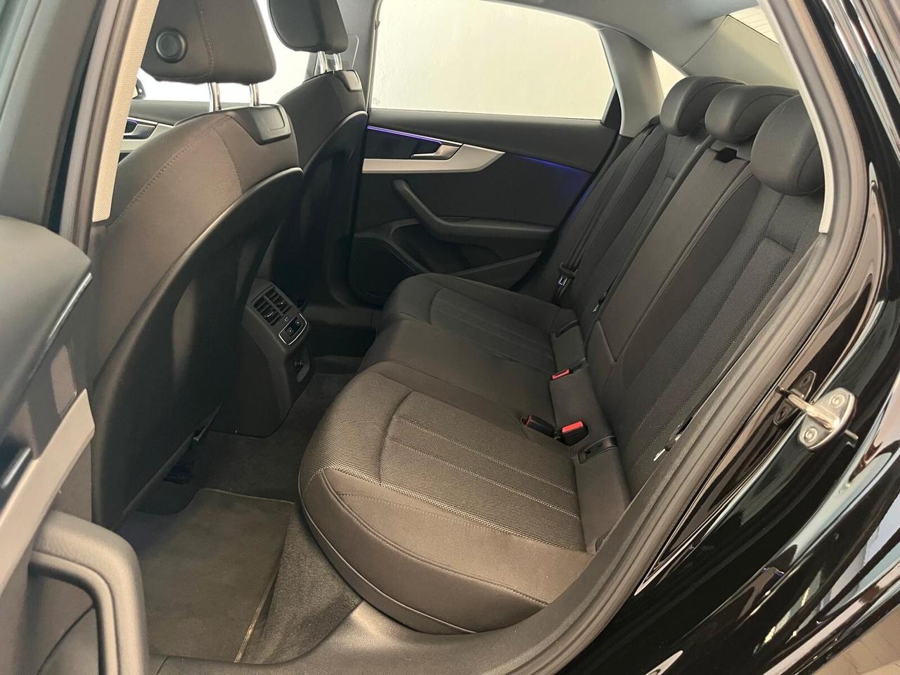 Audi A4 30 TDI Advanced S tronic