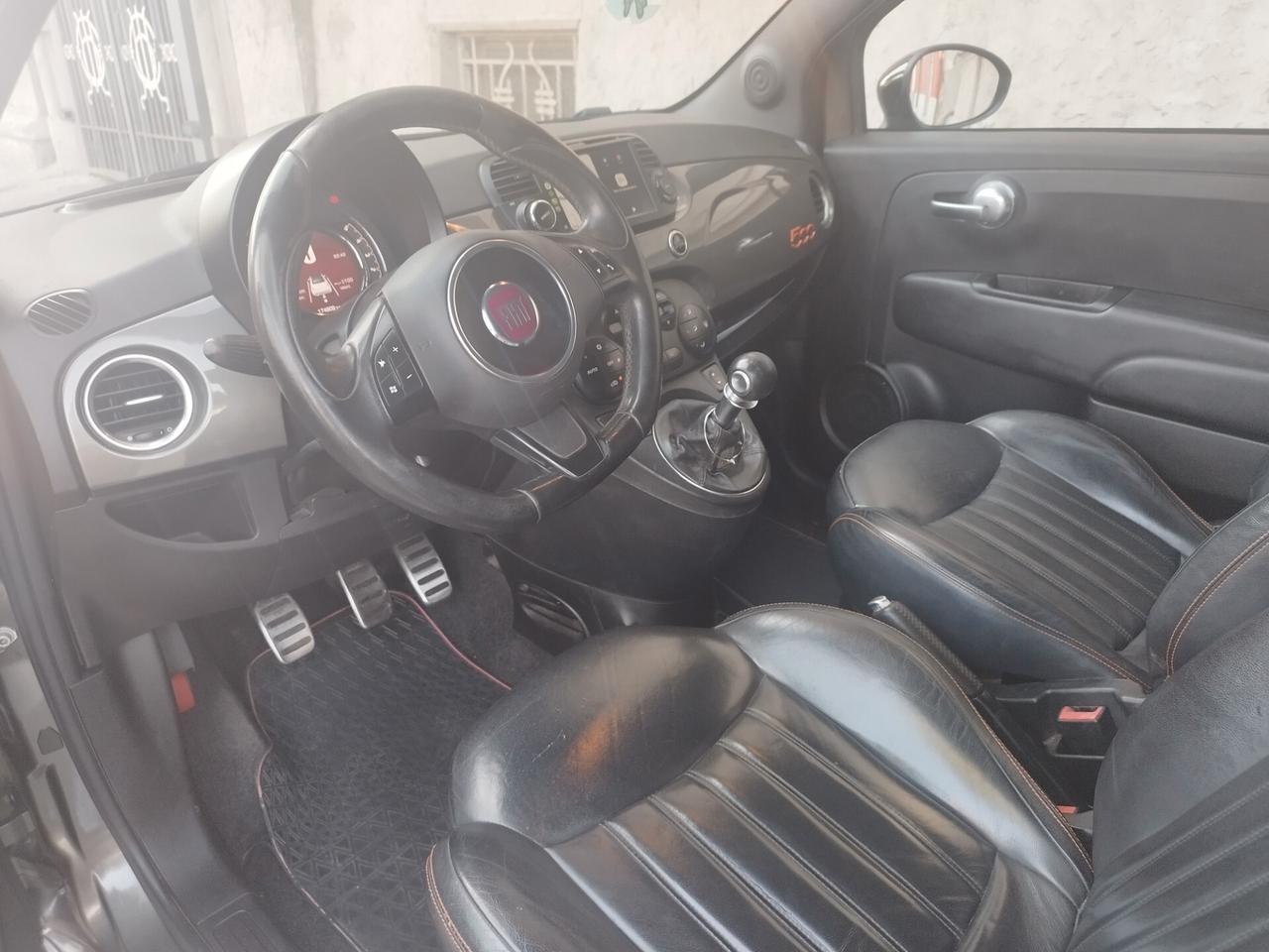Fiat 500 C BY GQ CABRIO