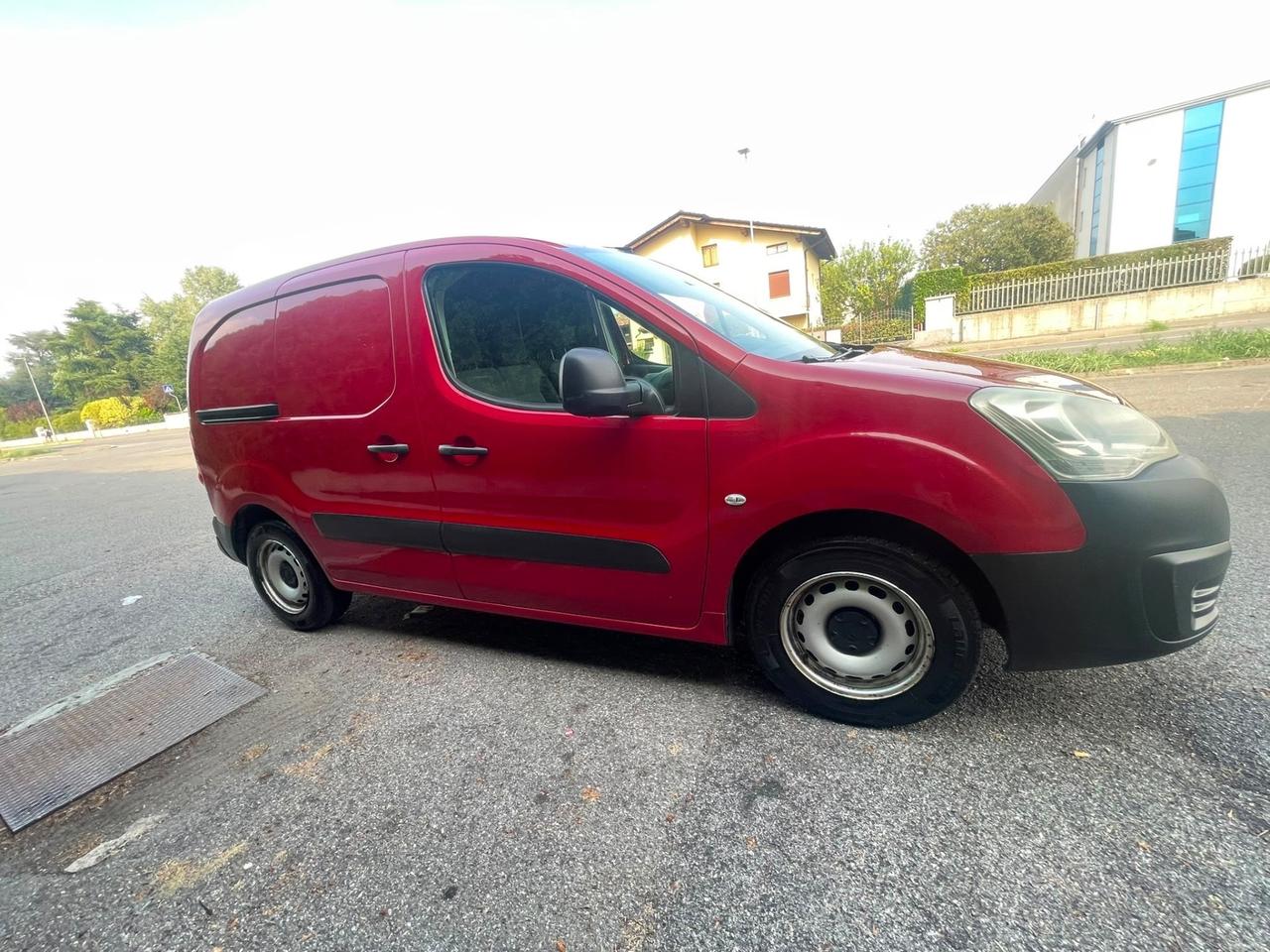 Citroen Berlingo BlueHDi 75 Van 3 posti Club L1