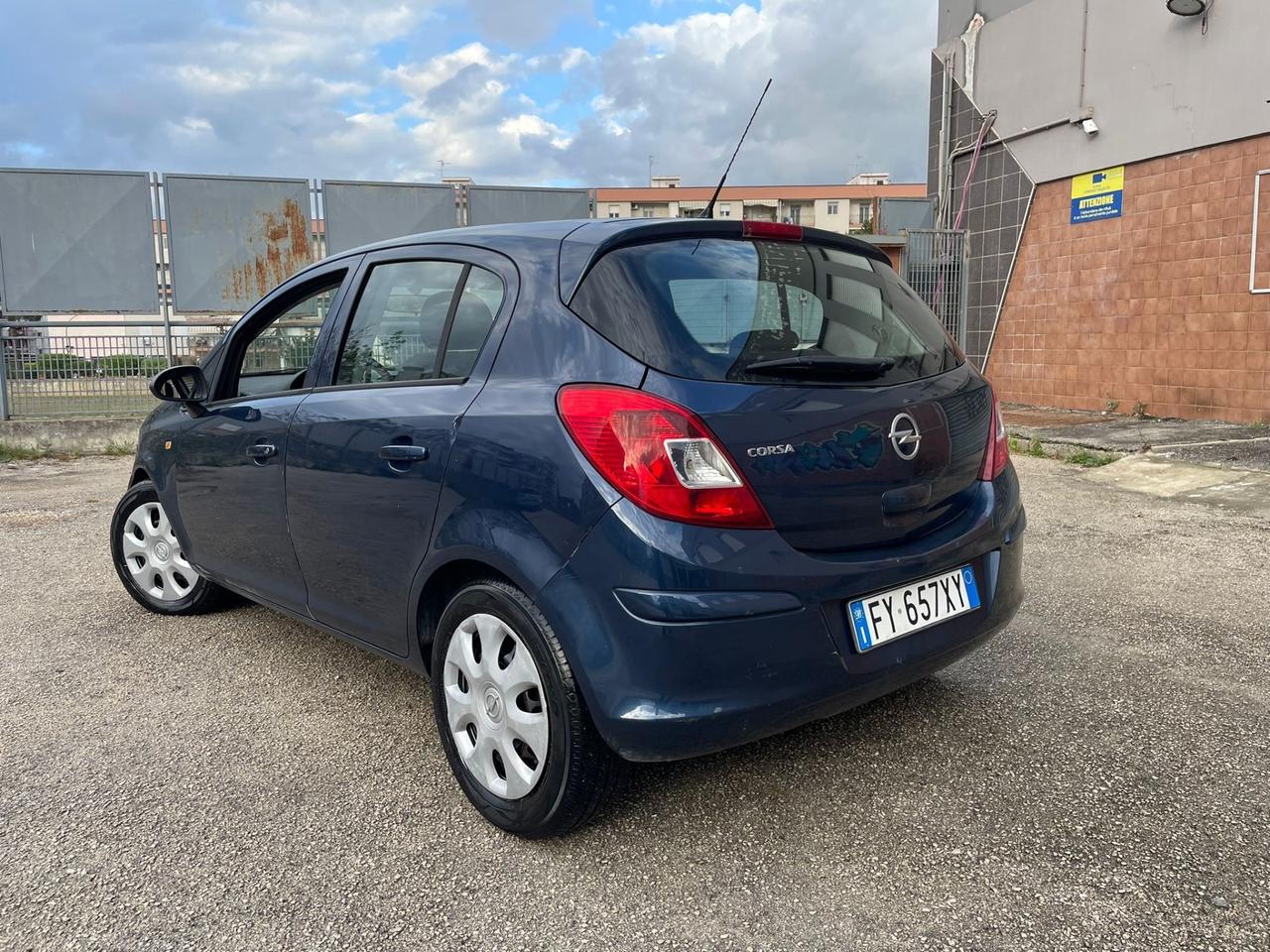 Opel Corsa 1.0 12V 5 porte CON 147MILA KM