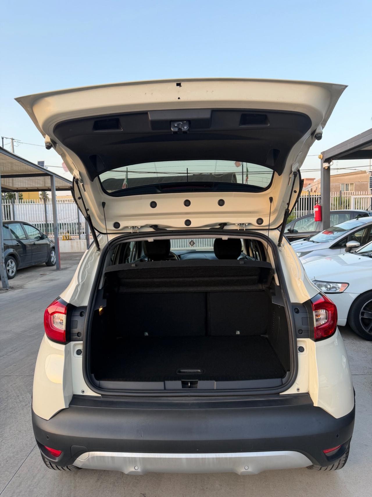 Renault CAPTUR 1.5 DIESEL 2015 - AUTOMATICA