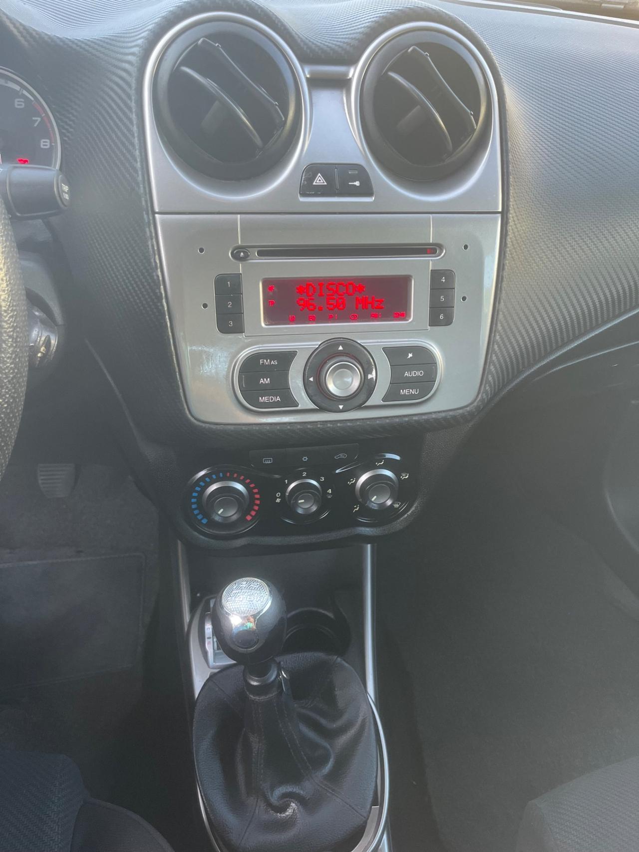 Alfa Romeo MiTo 1.4 78 CV Distinctive Premium Pack