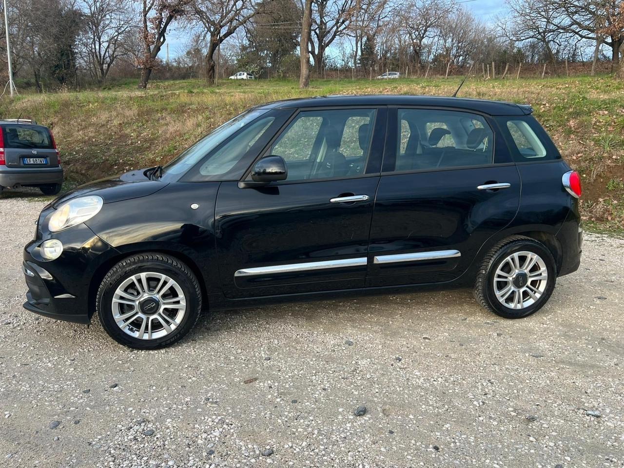 Fiat 500L 1.4 95 CV Lounge neopatentati rate
