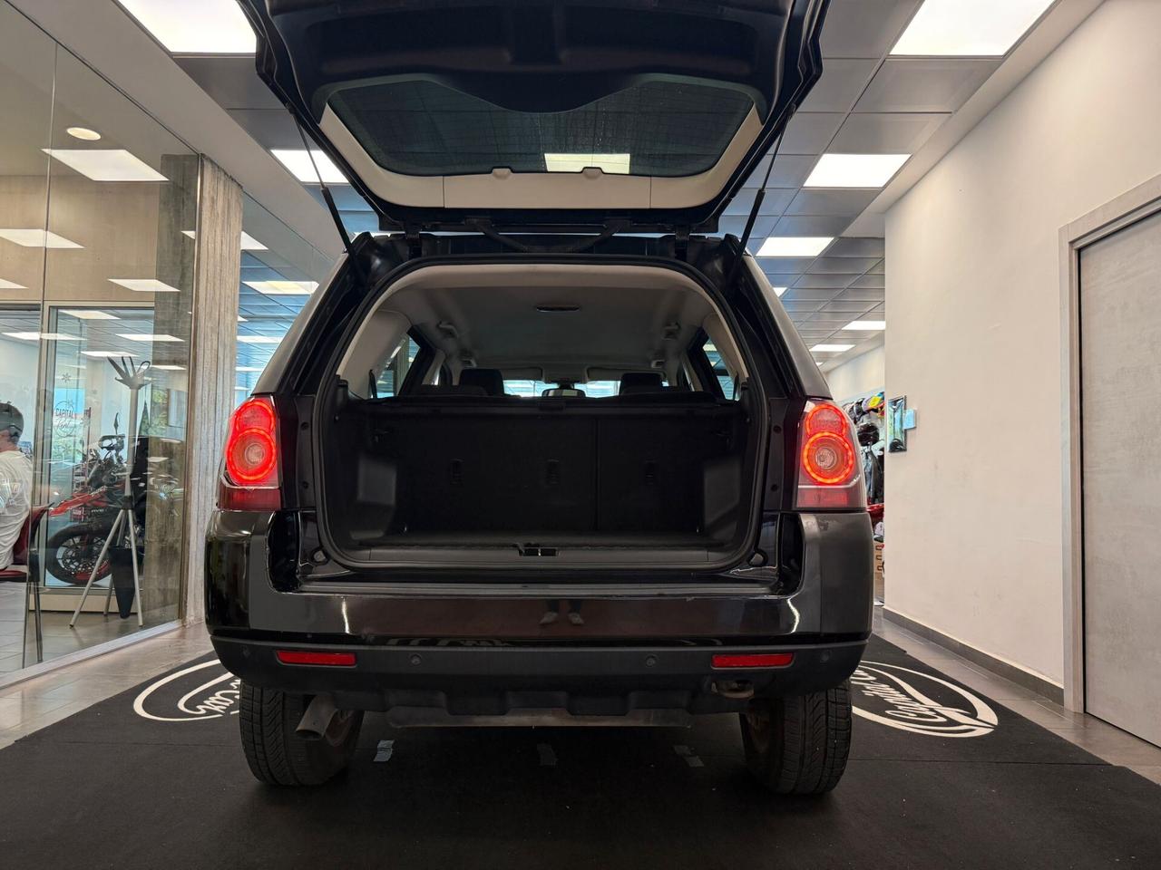 Land Rover Freelander 2.2 TD4 S.W. SE