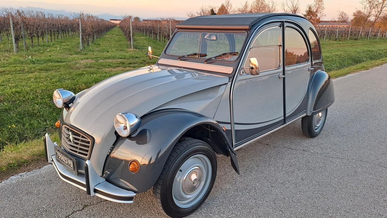 Citroen 2CV 6 Charleston RESTAURATA