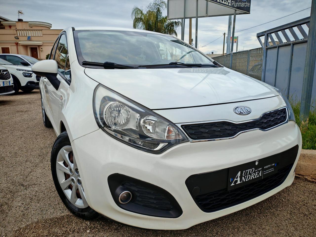 Kia Rio 1.1CRDi EX Plus Full Optional 2013