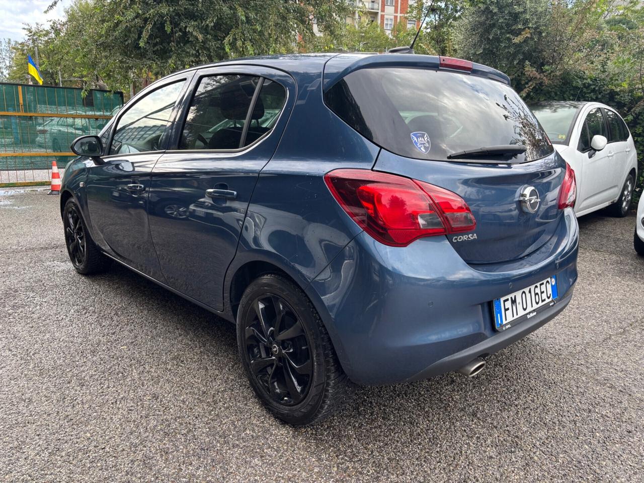 Opel Corsa 1.4 90CV 5 porte GPL