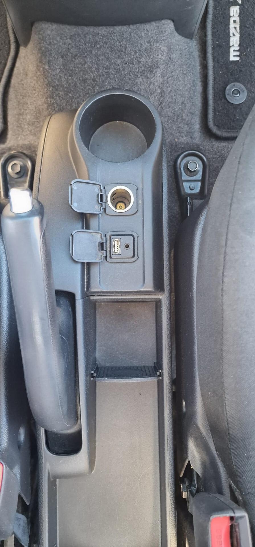 Mazda2 1.3 16V 75CV 5p. Trendy 2014