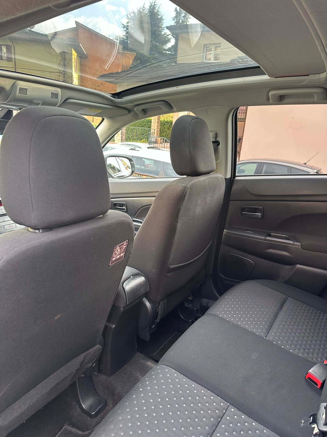 Mitsubishi ASX 1.8 DI-D TETTO INTENSE KMCERT GARANZ UNICOPR