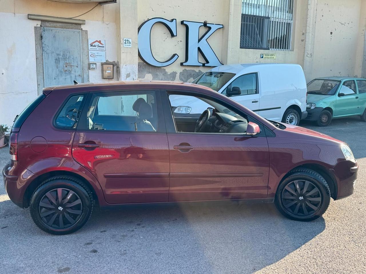 Volkswagen Polo 1.4/75CV 16V 5p. Sportline