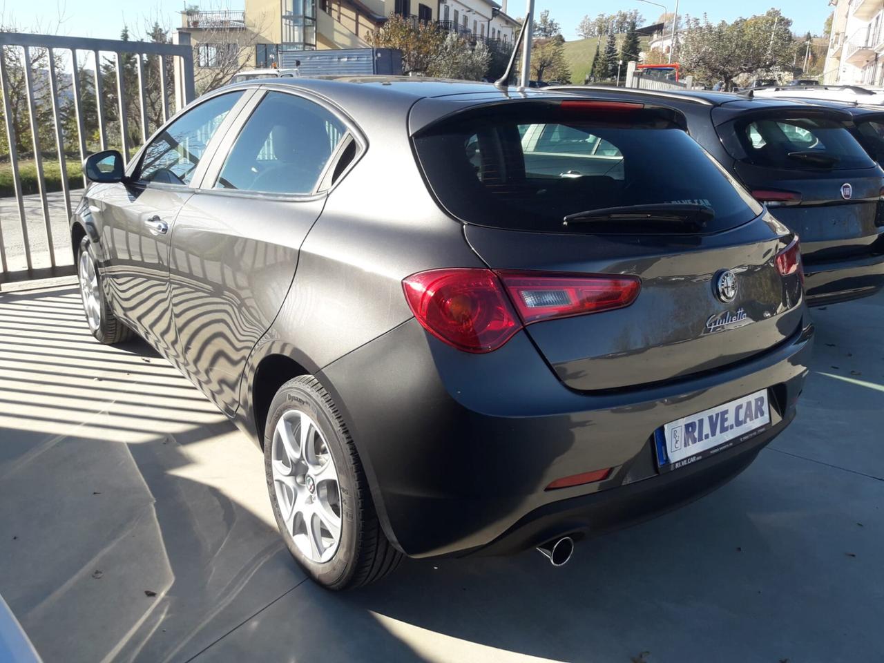 Alfa Romeo Giulietta 1.6 JTDm-2 105 CV Distinctive