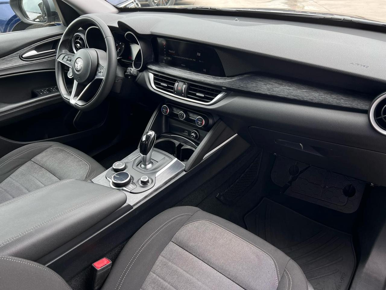 Alfa Romeo Stelvio 2.2 Turbodiesel 160 CV AT8 RWD Sport-Tech