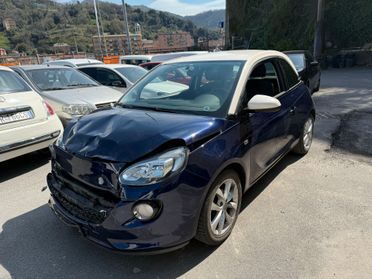 Opel Adam 1.2 70 CV