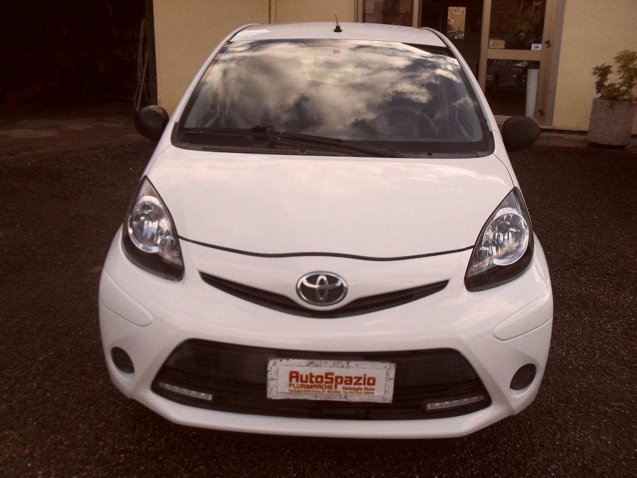 Toyota Aygo 1.0 12V VVT-i 5 porte Lounge Connect