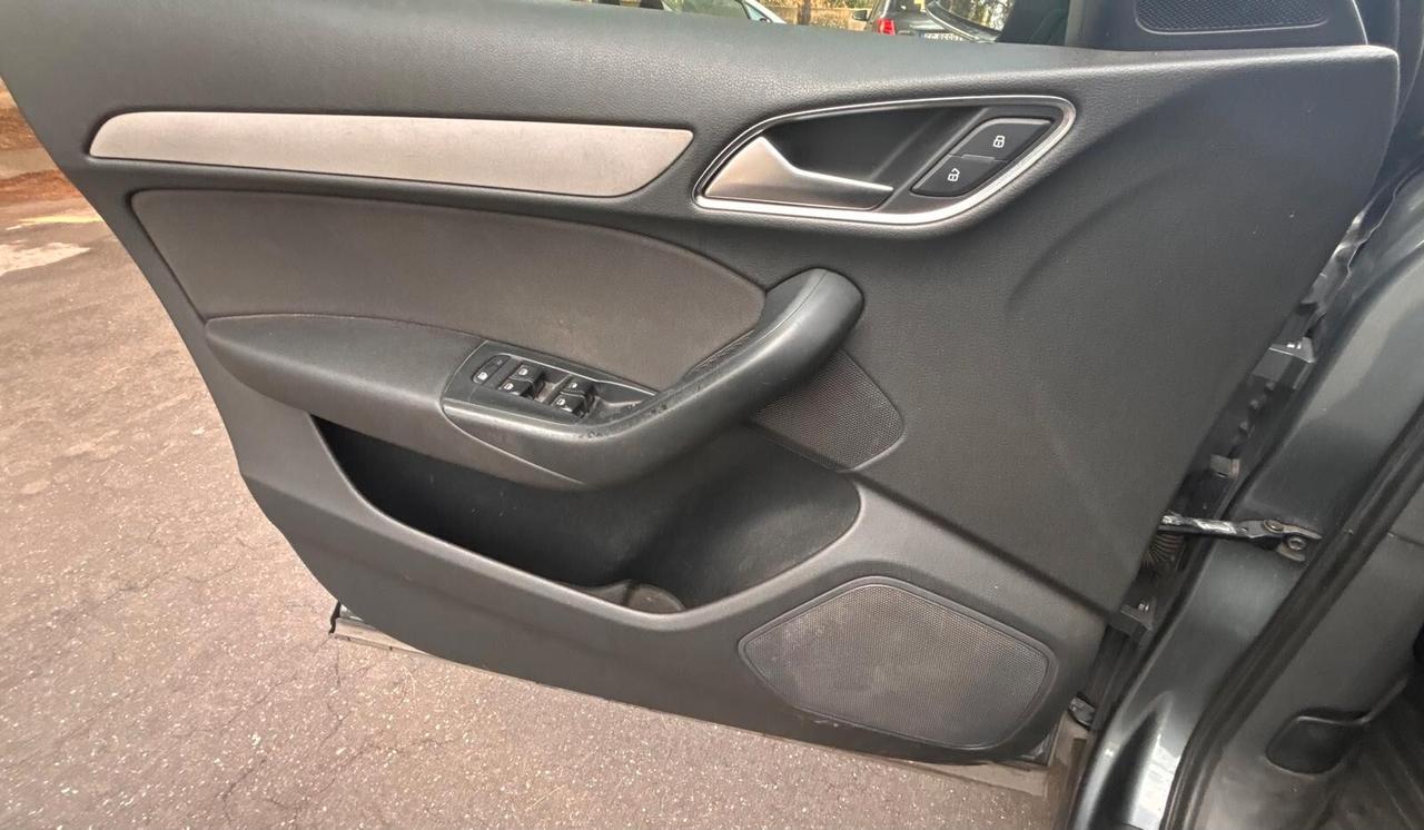 Audi Q3 2.0 TDI Business