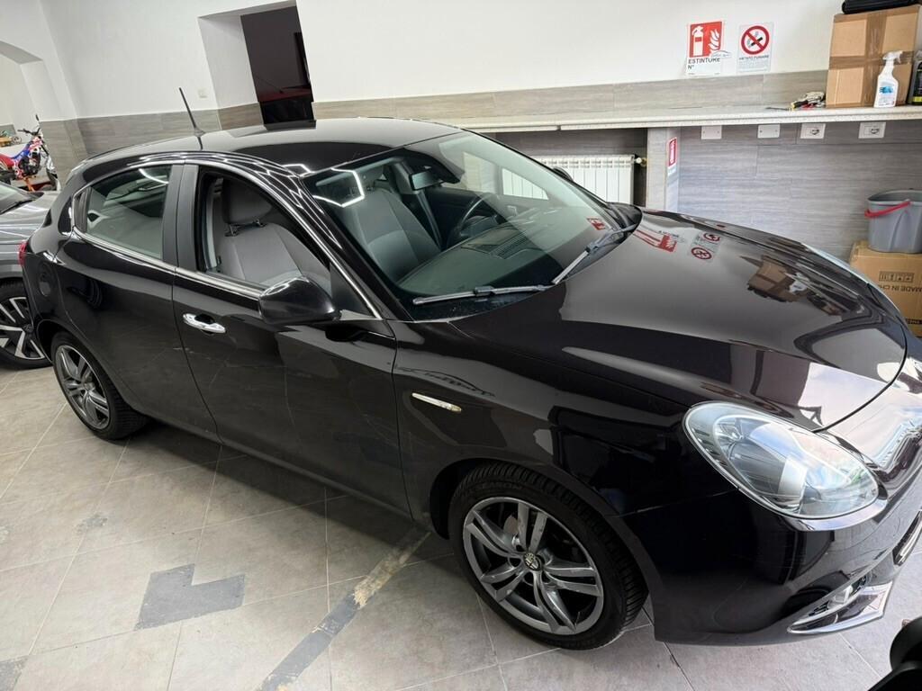 Giulietta 1.6 JTDm-2 105 CV Distinctive