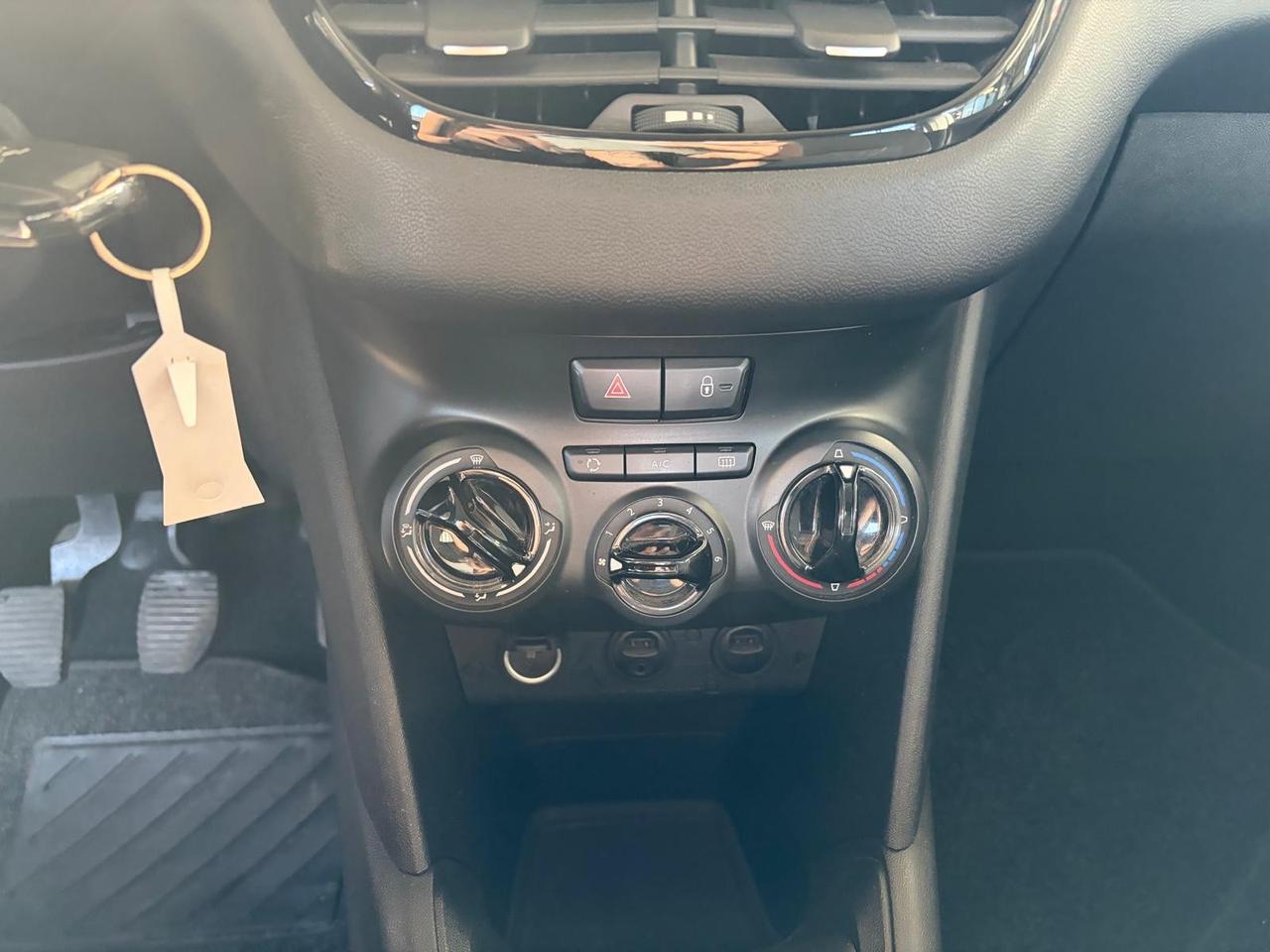Peugeot 208 1.2 VTi 82 CV 5 porte Allure