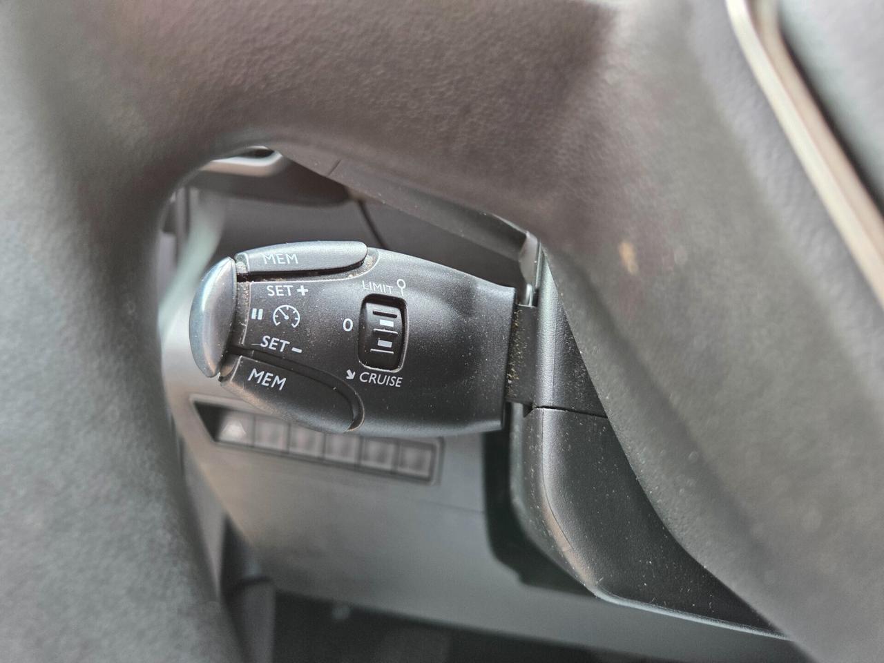 Peugeot Rifter Mix BlueHDi 130 S&S PC Allure Standard