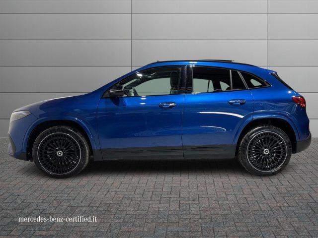 MERCEDES-BENZ EQA 250+ AMG Line Premium