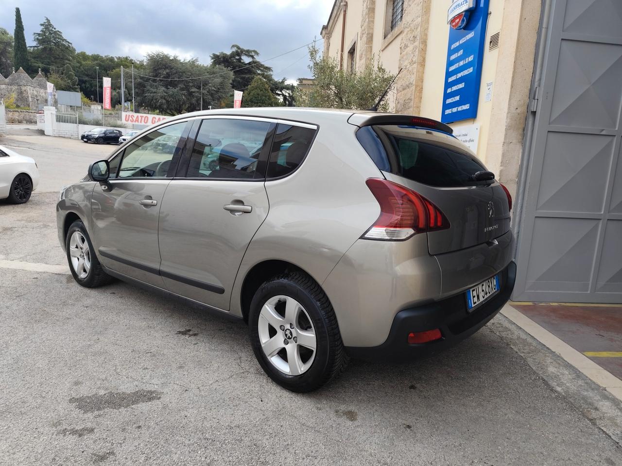Peugeot 3008 1.6 HDi 115CV Business