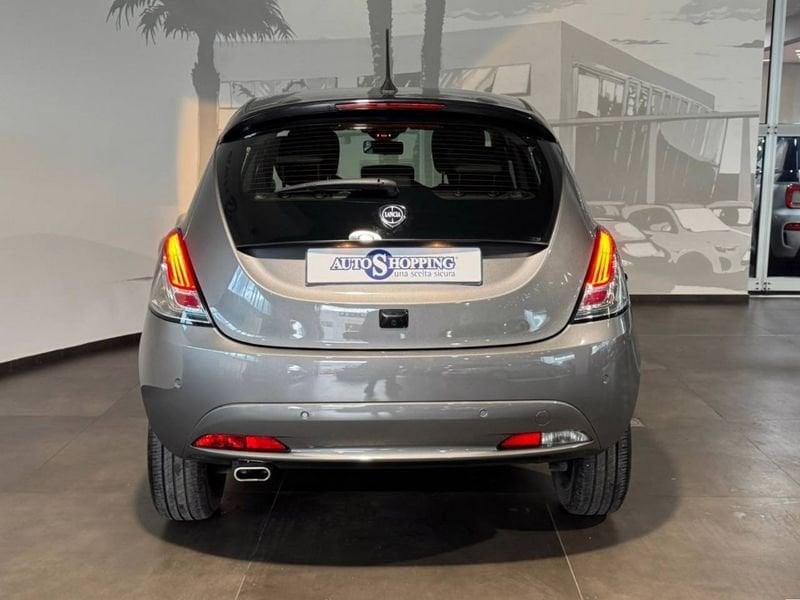 Lancia Ypsilon 3ª serie 1.0 FireFly 5 porte S&S Hybrid Platino