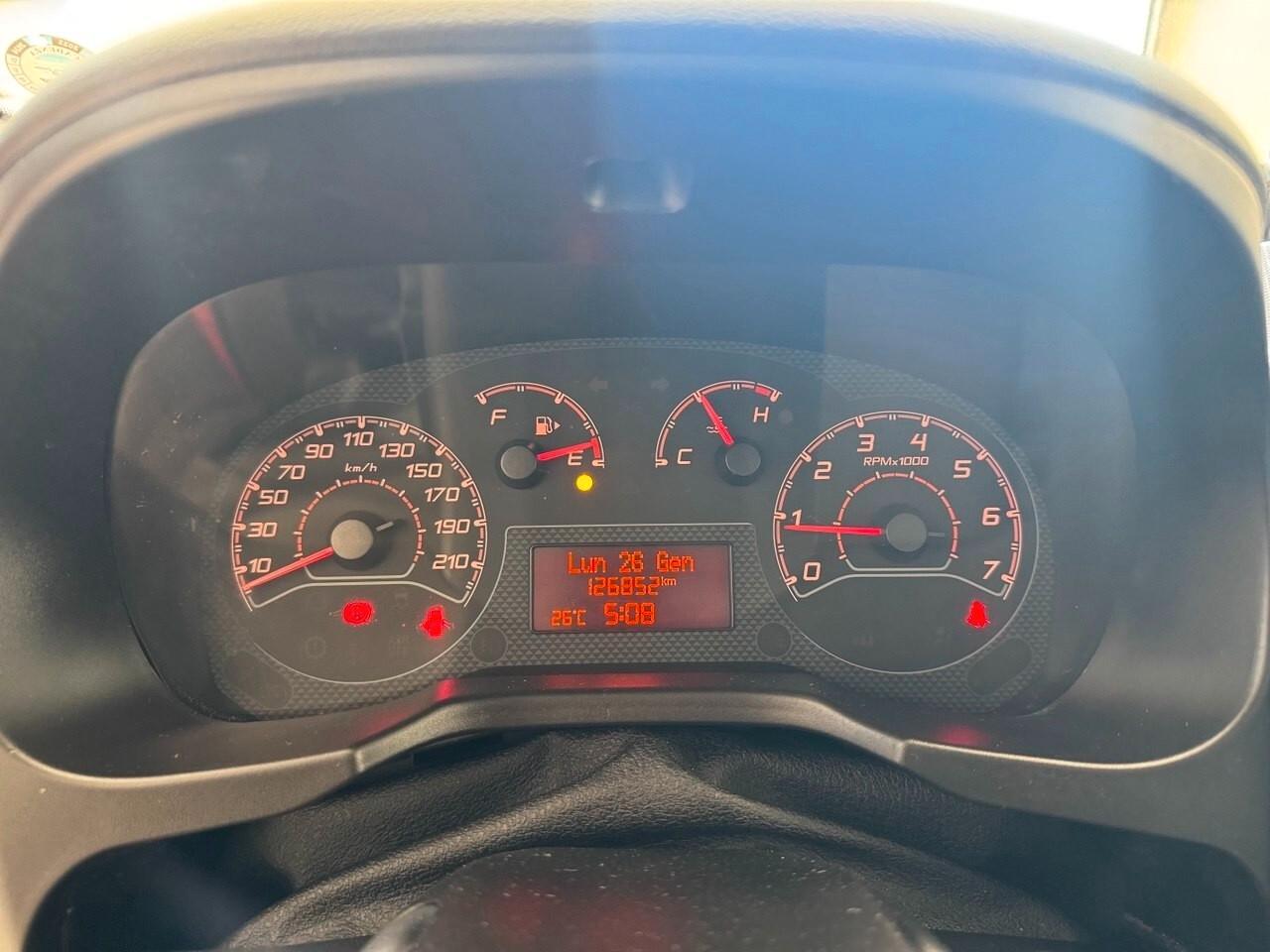 Fiat Fiorino 1.3 MJT 95CV Combinato Adventure M1