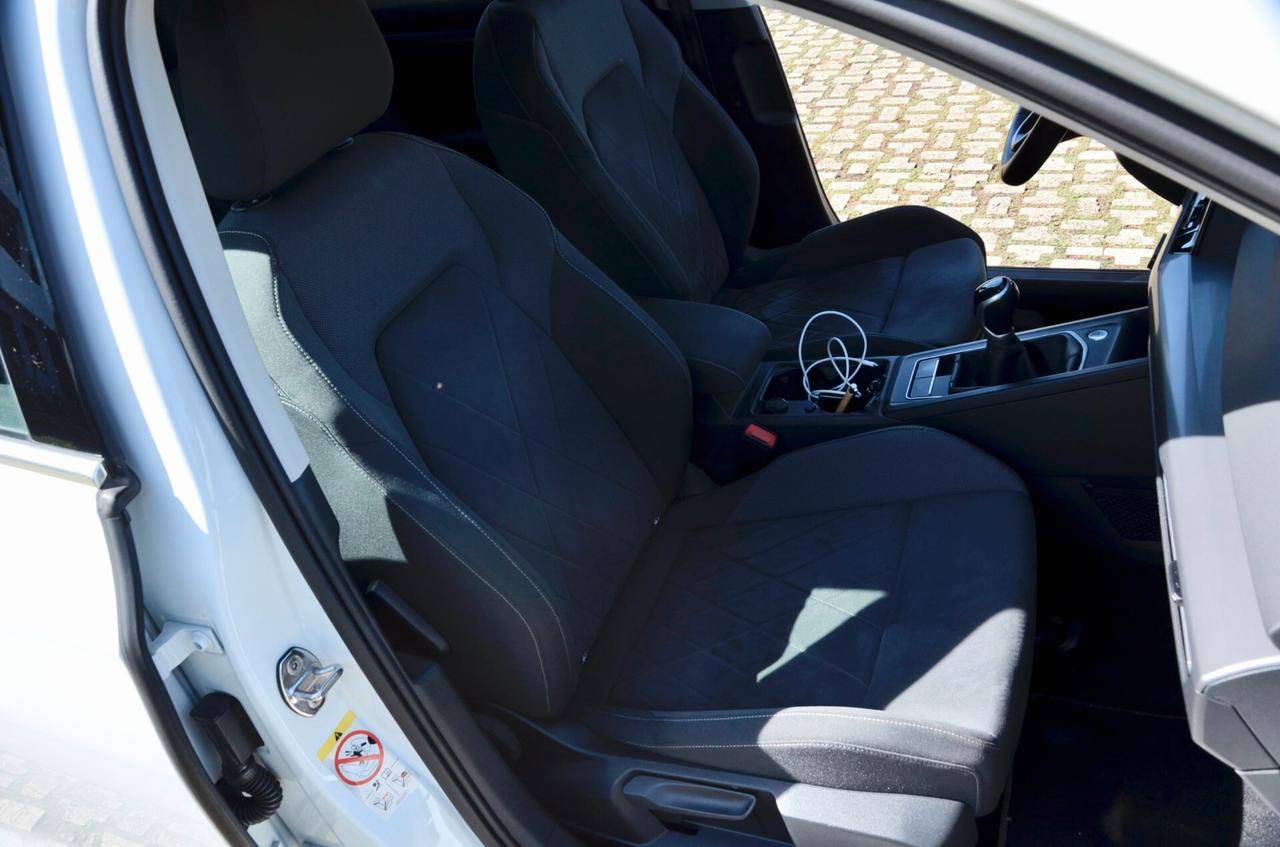 VOLKSWAGEN GOLF 1.5 TSI EVO STYLE 130cv, UFF ITALIANA, SERVICE UFF VW, EURO 6D, FARI IQ LED, NAVI, APPLE ANDROID, PERMUTE