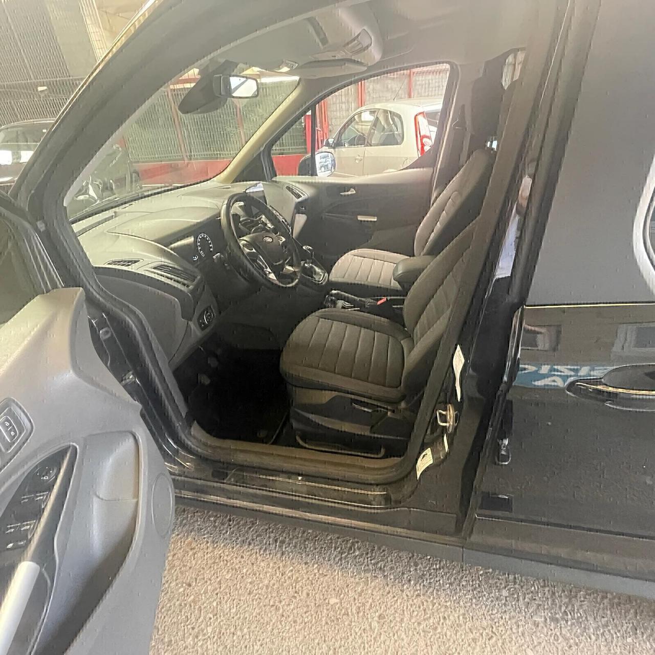 FORD TOURNEO CONNECT 1.5 TDCi 120Cv. TITANIUM