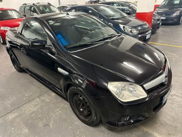 Opel Tigra TwinTop 1.4 16V First Edition