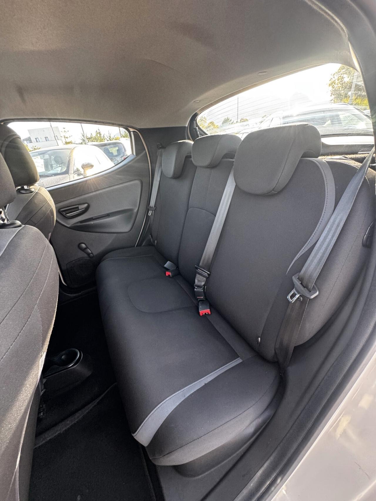 Lancia Ypsilon 1.2 69 CV Silver