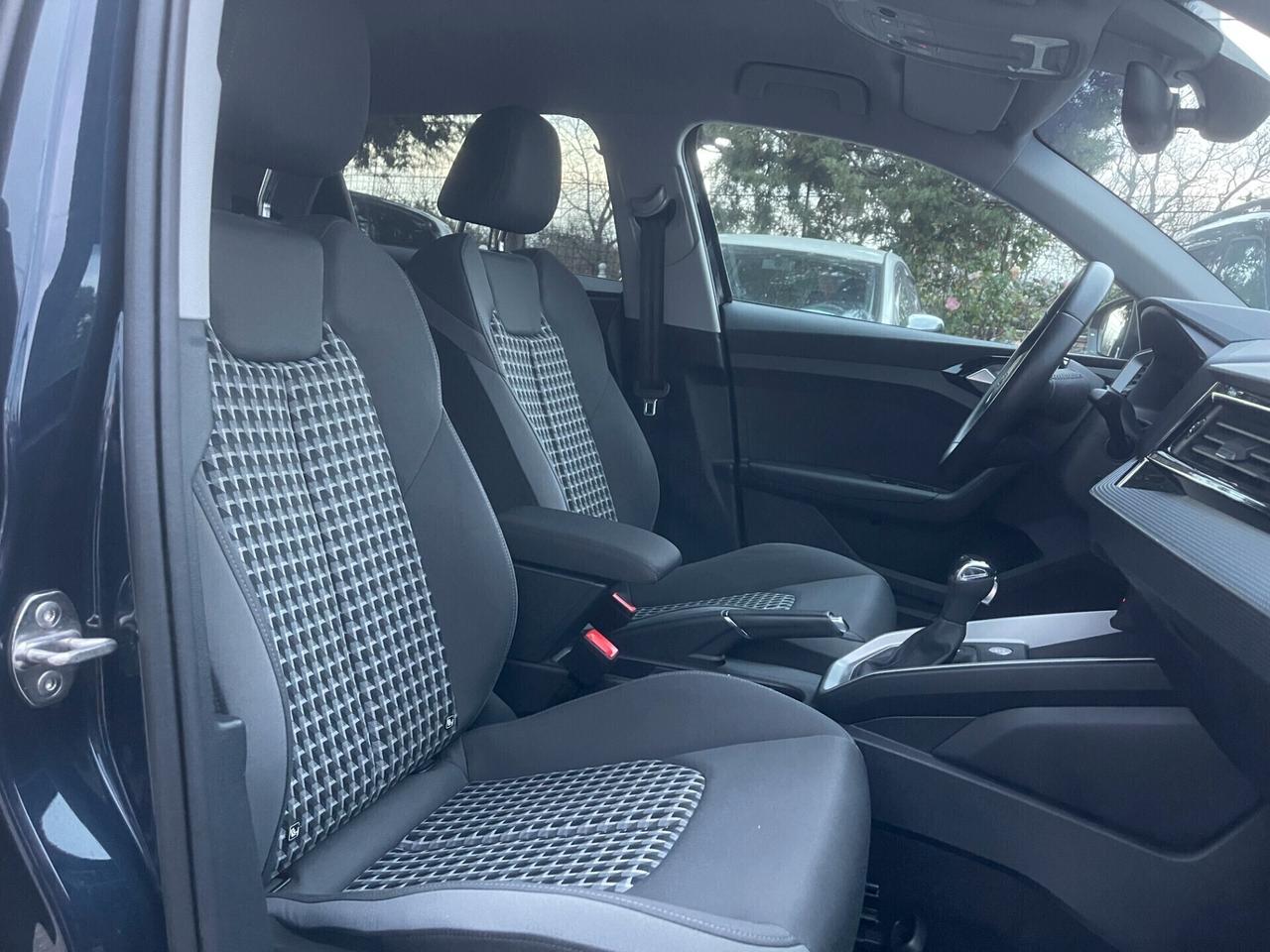 Audi A1 citycarver 30 TFSI S tronic Admired