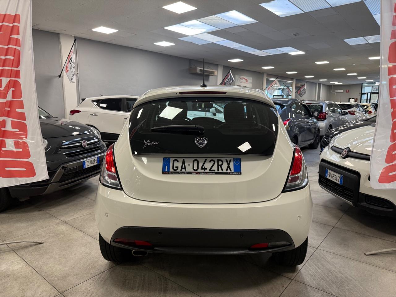 Lancia Ypsilon 1.2 69 CV 5 porte S&S Platinum Ok Neopatentati