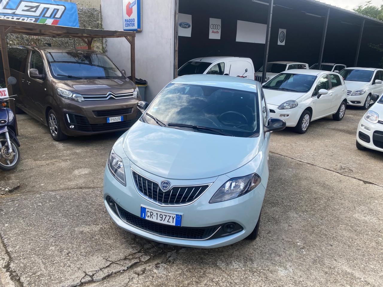 Lancia Ypsilon 1.0 FireFly 5 porte S&S Hybrid Gold