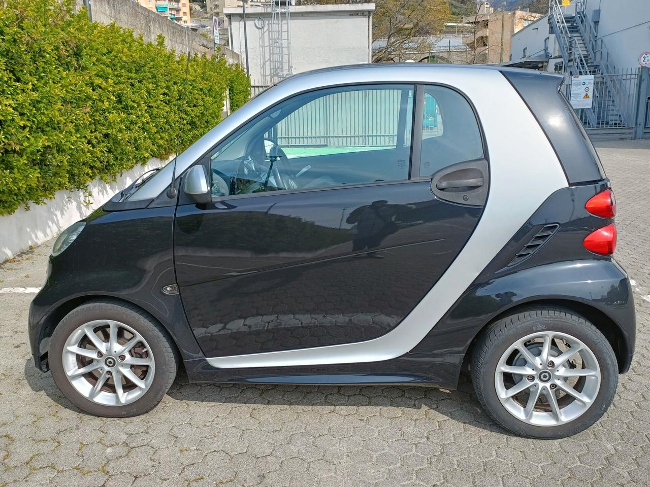 Smart ForTwo 1000 62 kW coupé passion