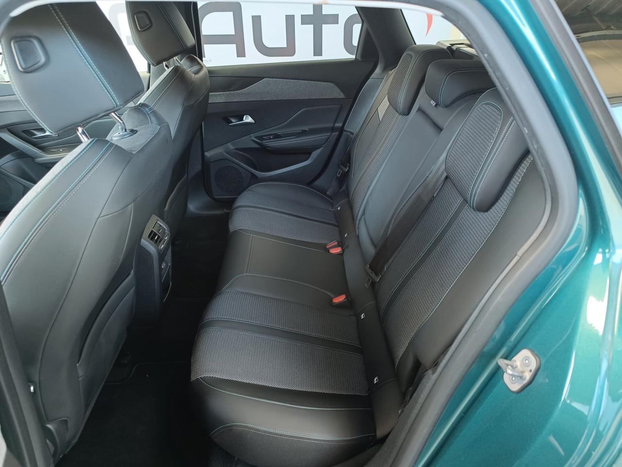 Peugeot 308 BlueHDi 130 S&S EAT8 SW Allure